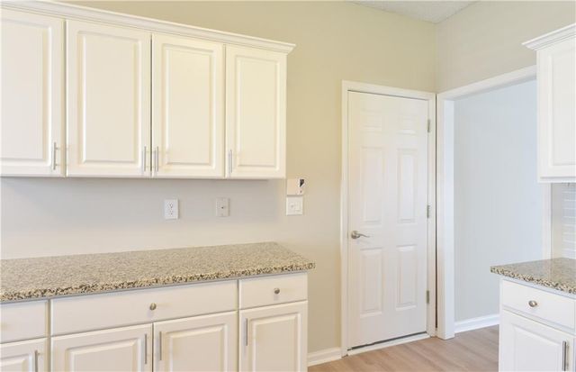 558 Lullingstone SE Drive, Marietta, GA 30067