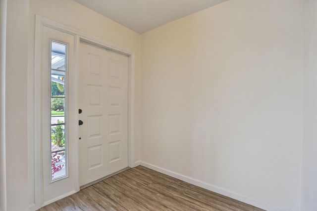 28 Hickory Hill Road, Tequesta, FL 33469