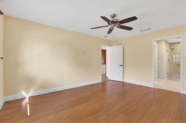 28 Hickory Hill Road, Tequesta, FL 33469