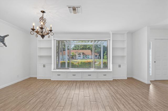 28 Hickory Hill Road, Tequesta, FL 33469