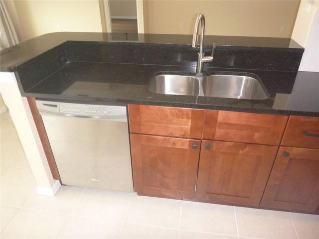 2018 WRANGLER DRIVE, Brandon, FL 33511