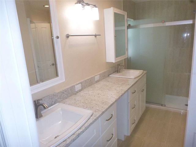 2018 WRANGLER DRIVE, Brandon, FL 33511