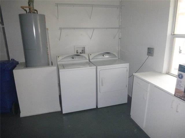 2018 WRANGLER DRIVE, Brandon, FL 33511