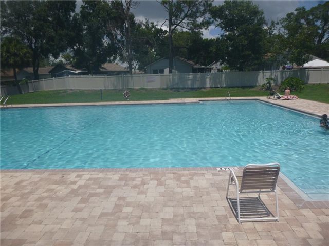 2018 WRANGLER DRIVE, Brandon, FL 33511