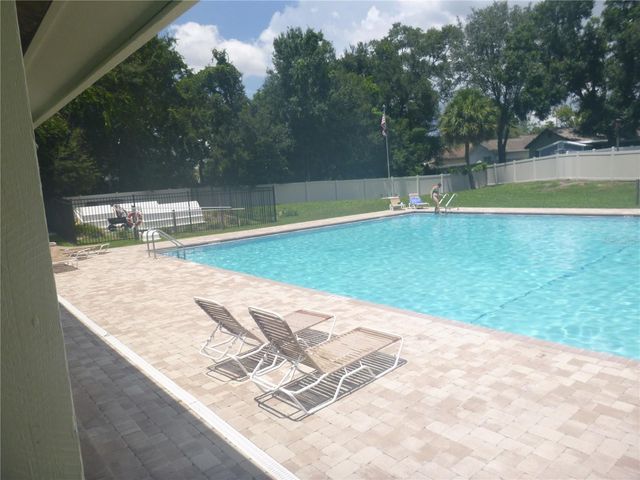 2018 WRANGLER DRIVE, Brandon, FL 33511