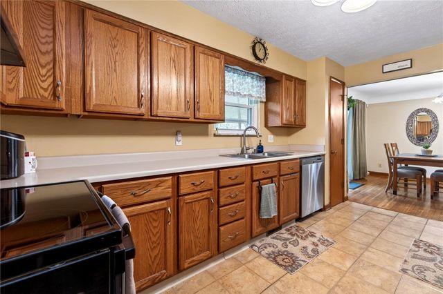 4200 Sugarcreek Drive, Bellbrook, OH 45305