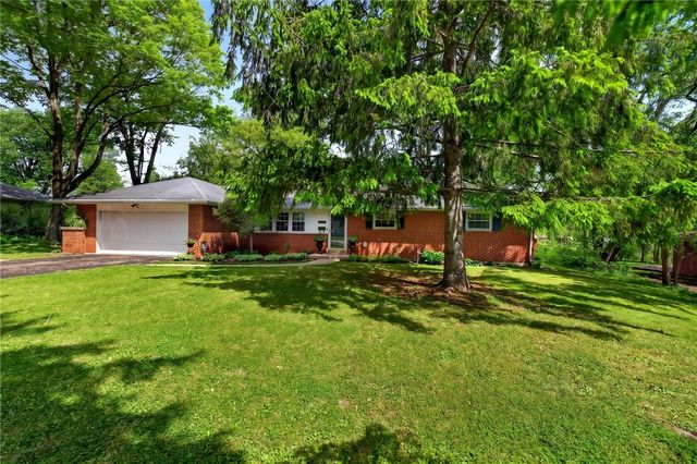 4200 Sugarcreek Drive, Bellbrook, OH 45305