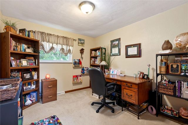 4200 Sugarcreek Drive, Bellbrook, OH 45305