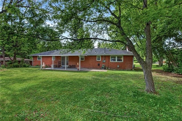 4200 Sugarcreek Drive, Bellbrook, OH 45305