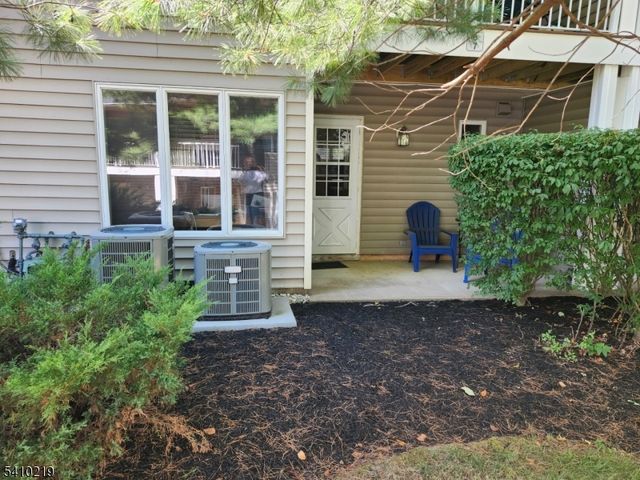 7 Westchester Ter, Clinton Twp., NJ 08801