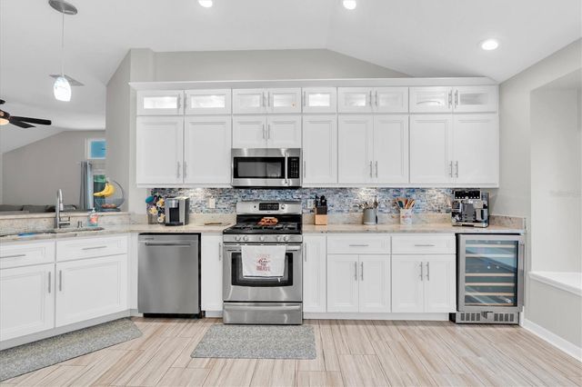 10232 WOODFORD BRIDGE STREET, Tampa, FL 33626