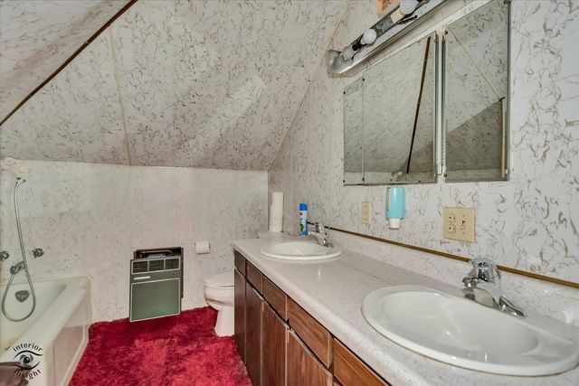 912 S Greenwood Avenue, Kankakee, IL 60901