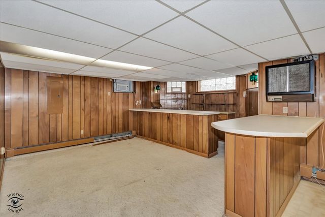 912 S Greenwood Avenue, Kankakee, IL 60901