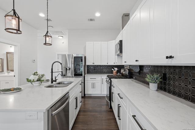 116 REHMANN ST, San Antonio, TX 78204