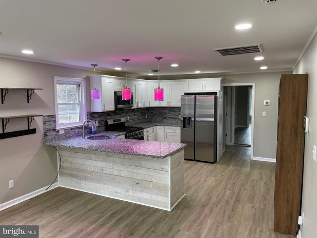 32 MEADOW AVE, Wyoming, DE 19934