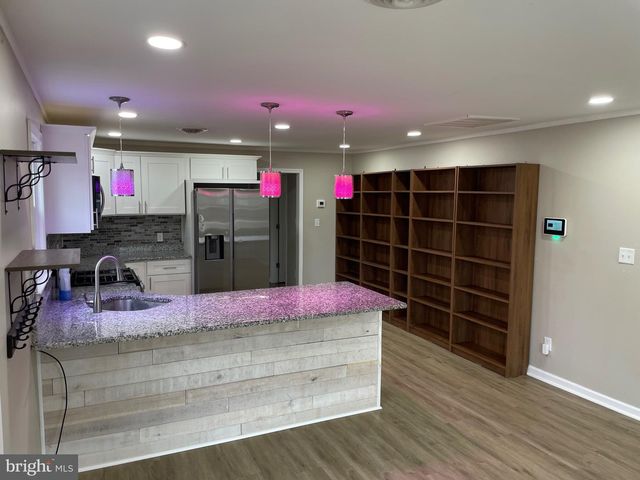 32 MEADOW AVE, Wyoming, DE 19934