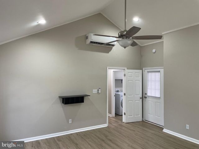 32 MEADOW AVE, Wyoming, DE 19934