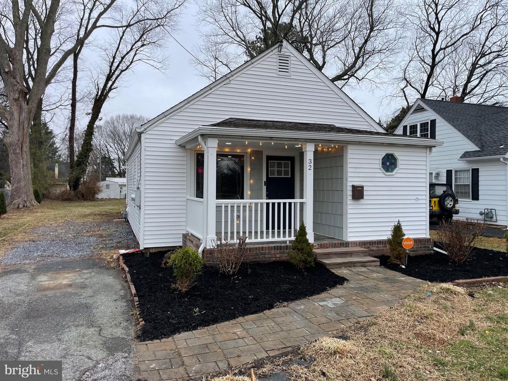 32 MEADOW AVE, Wyoming, DE 19934