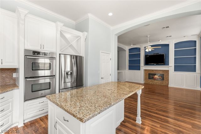 2021 Scarlet Rose Drive, Las Vegas, NV 89134