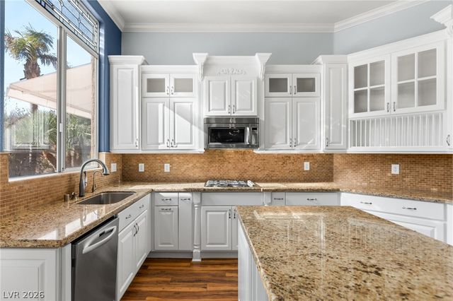 2021 Scarlet Rose Drive, Las Vegas, NV 89134