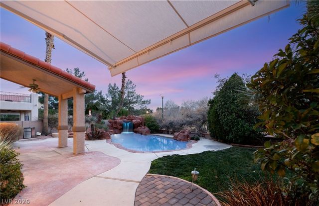 2021 Scarlet Rose Drive, Las Vegas, NV 89134