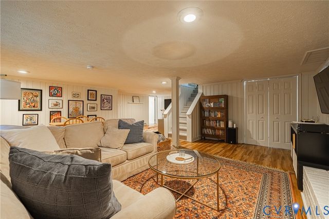 3314 Riverview Dr, Richmond, VA 23225