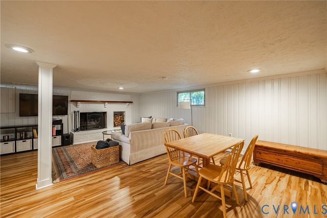 3314 Riverview Dr, Richmond, VA 23225