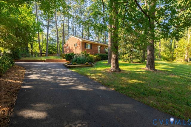 3314 Riverview Dr, Richmond, VA 23225