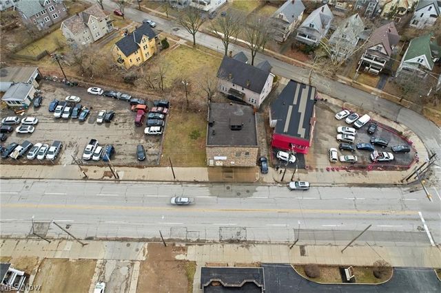 8834 Saint Clair Avenue, Cleveland, OH 44108