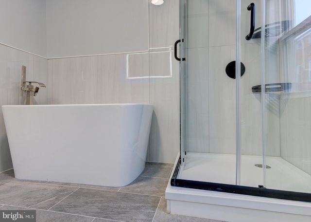 2226 SEPVIVA ST, Philadelphia, PA 19125