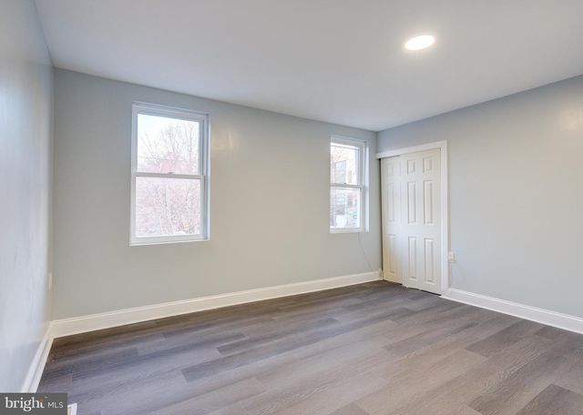 2226 SEPVIVA ST, Philadelphia, PA 19125