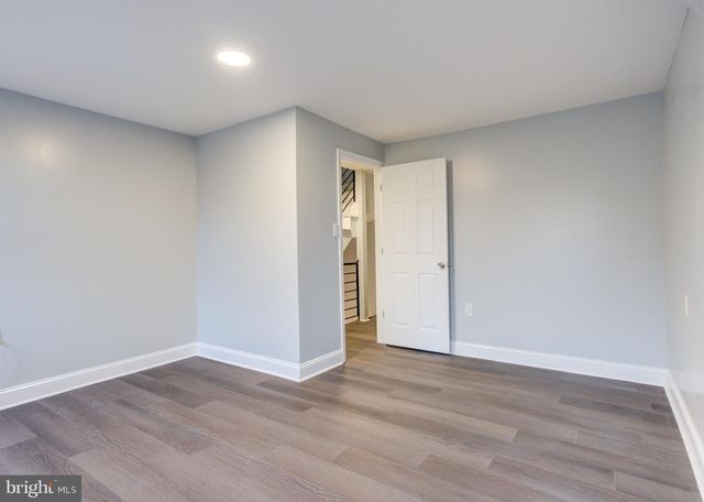 2226 SEPVIVA ST, Philadelphia, PA 19125