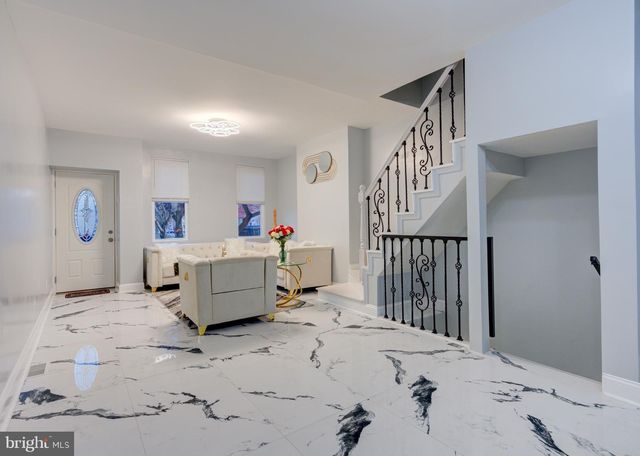 2226 SEPVIVA ST, Philadelphia, PA 19125