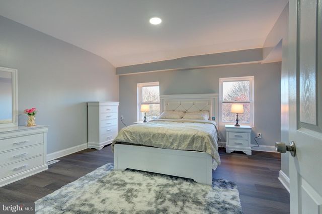 2226 SEPVIVA ST, Philadelphia, PA 19125