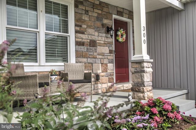 300 JARED WAY, New Holland, PA 17557