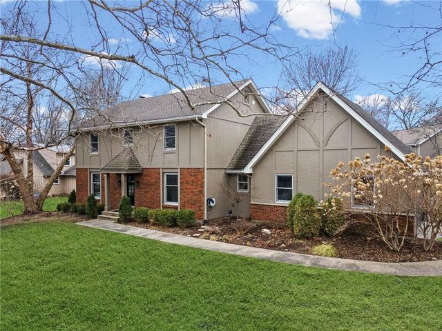12806 Pembroke Circle, Leawood, KS 66209