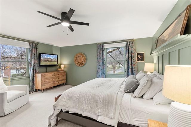 12806 Pembroke Circle, Leawood, KS 66209