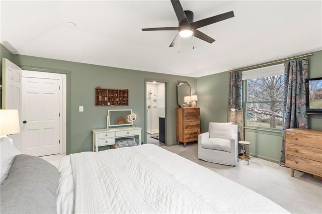 12806 Pembroke Circle, Leawood, KS 66209