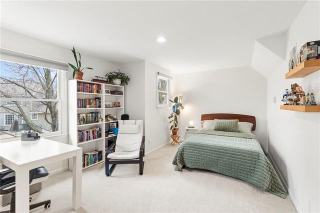 12806 Pembroke Circle, Leawood, KS 66209