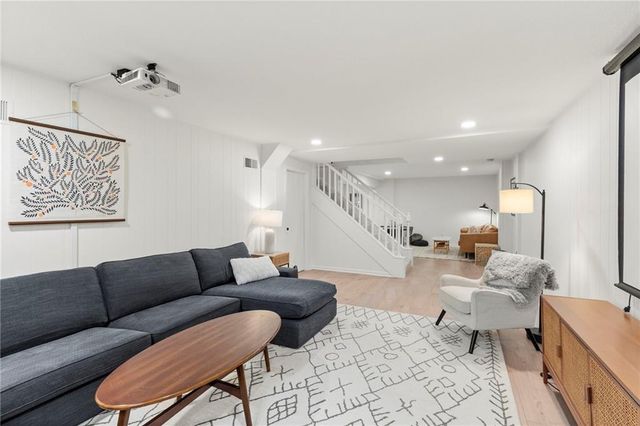 12806 Pembroke Circle, Leawood, KS 66209