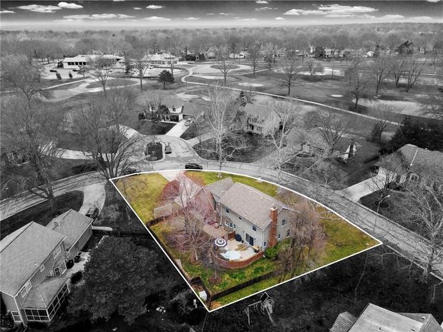 12806 Pembroke Circle, Leawood, KS 66209