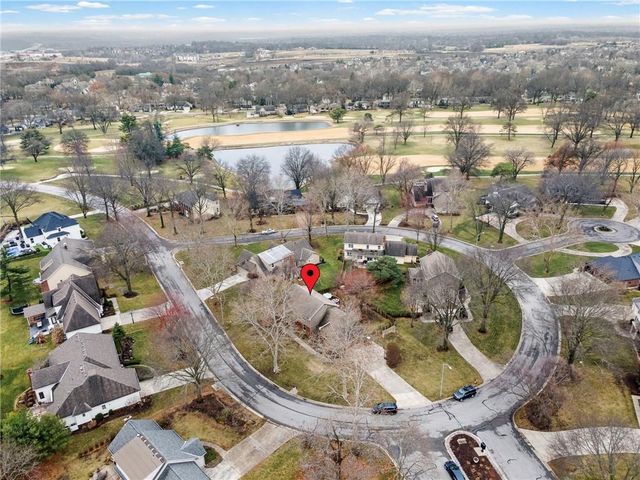 12806 Pembroke Circle, Leawood, KS 66209