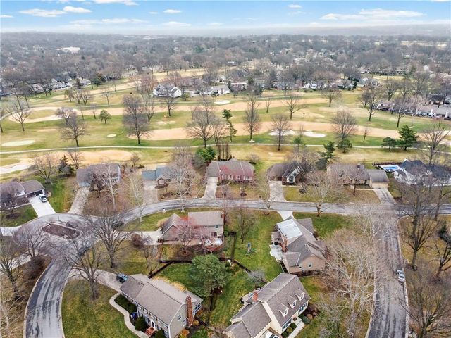 12806 Pembroke Circle, Leawood, KS 66209