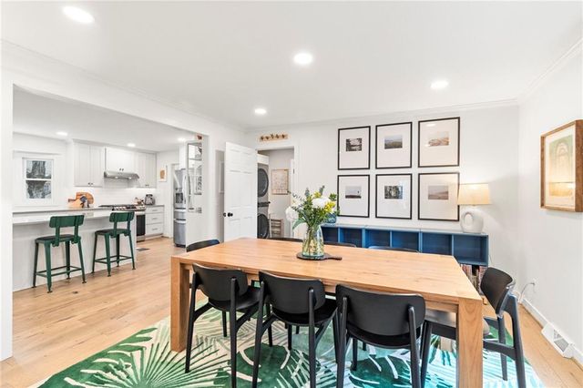 12806 Pembroke Circle, Leawood, KS 66209