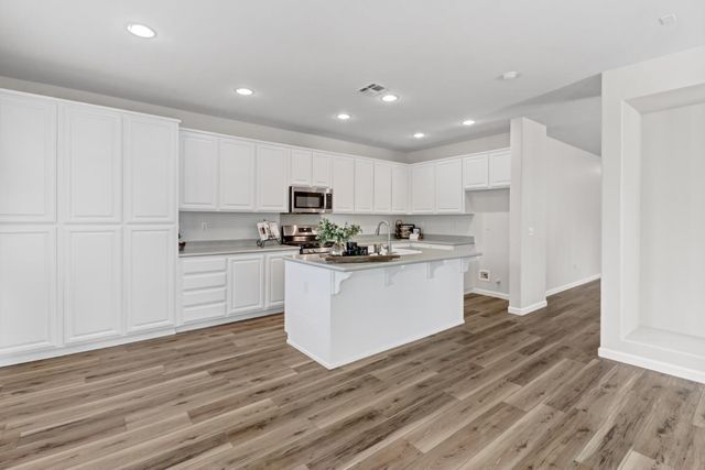 9649 Glacier Creek Way, Elk Grove, CA 95624