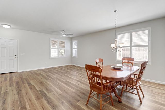 9649 Glacier Creek Way, Elk Grove, CA 95624
