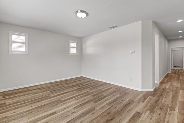 9649 Glacier Creek Way, Elk Grove, CA 95624