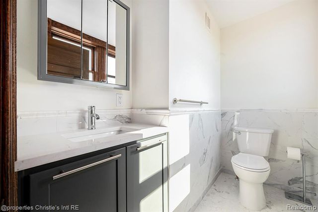 701 W Canfield Street 6, Detroit, MI 48201