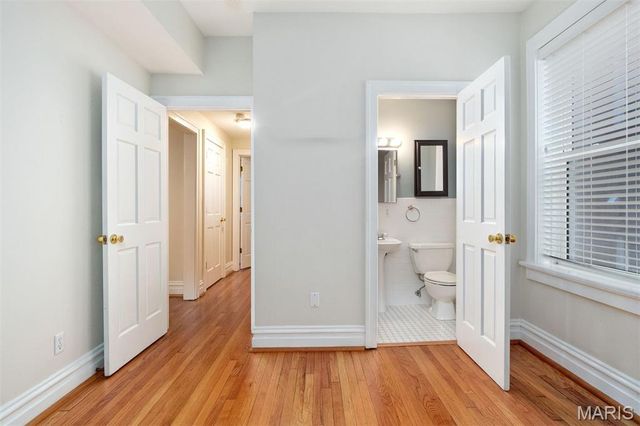 6318 Southwood Avenue 2E, Clayton, MO 63105