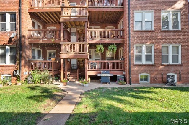 6318 Southwood Avenue 2E, Clayton, MO 63105